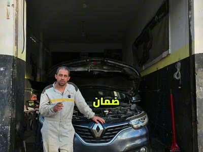 من داخل مركز ٨ سليندر لصيانة رينو